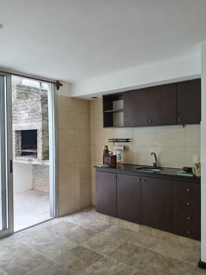 Casa ID.5795 - Alquiler Apartamento tipo Casa 3 Dormitorios y Patio Palermo