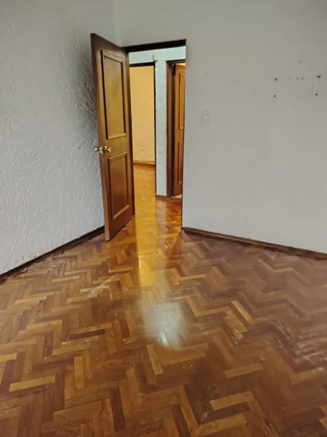 Casa ID.5027 - Venta y Alquiler Casa 3 o 4 Dormitorios Carrasco con Garaje y Patio