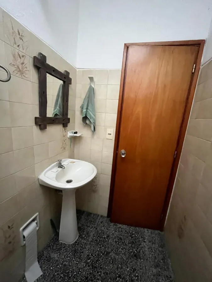Casa ID.6402 - Venta Casa 3 Dormitorios La Coercial con patio y garaje