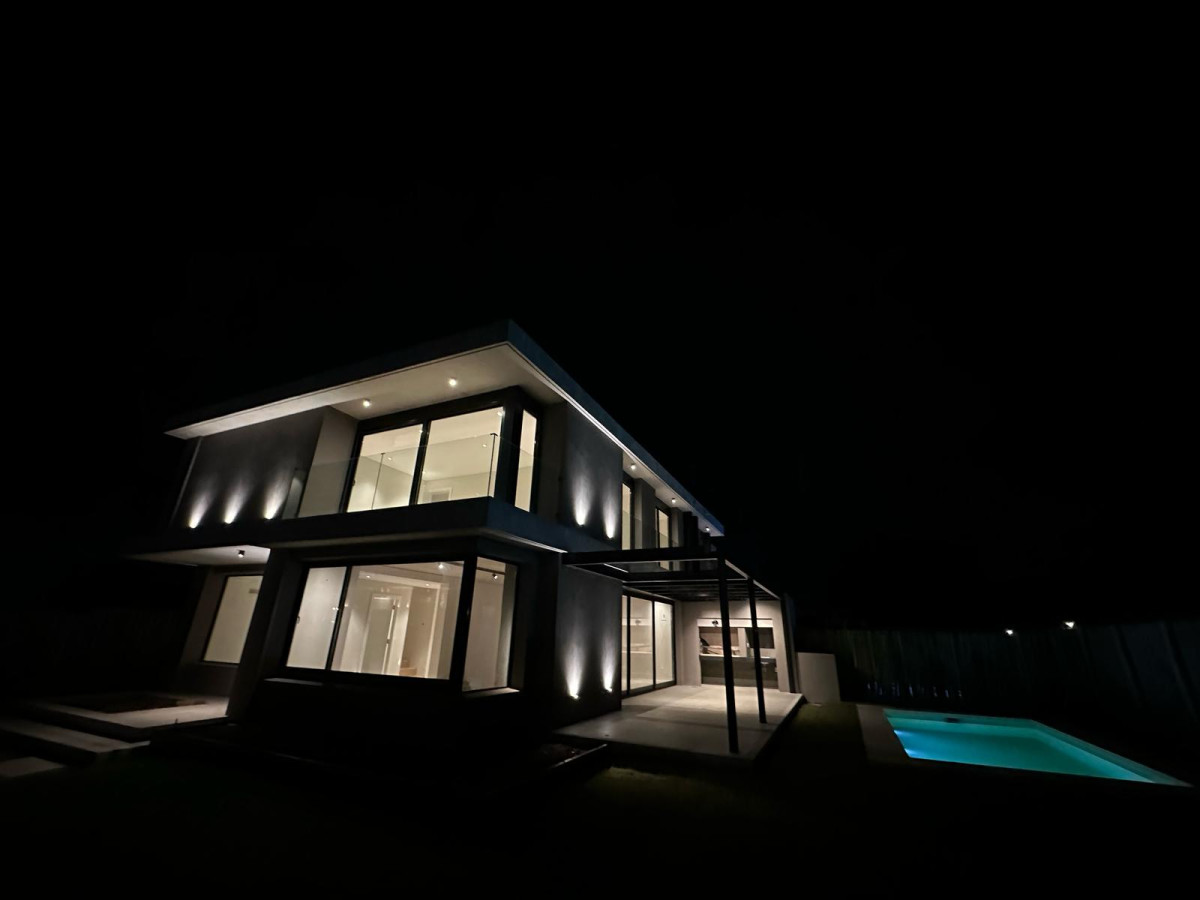 Casa ID.4595 - Alquiler Casa a Estrenar Barrio Privado Parques II con Piscina