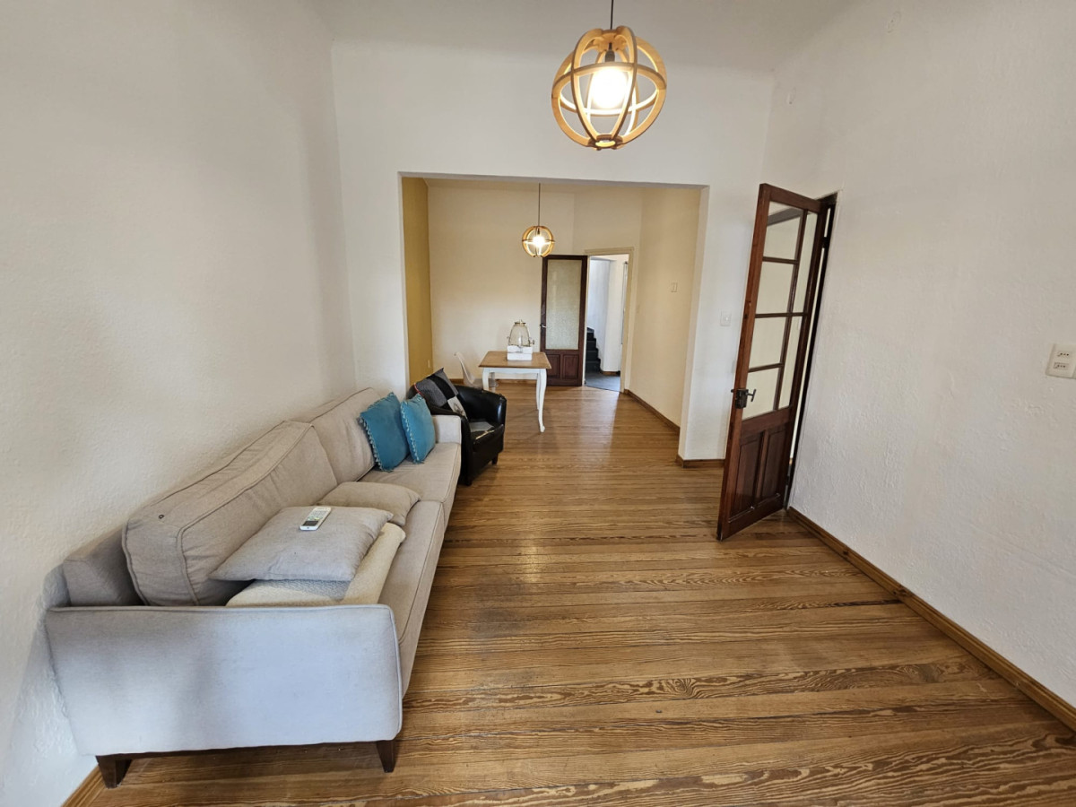 Casa ID.6540 - Venta Casa 3 o 4 Dormitorios Barbacoa y Garaje La Blanqueada