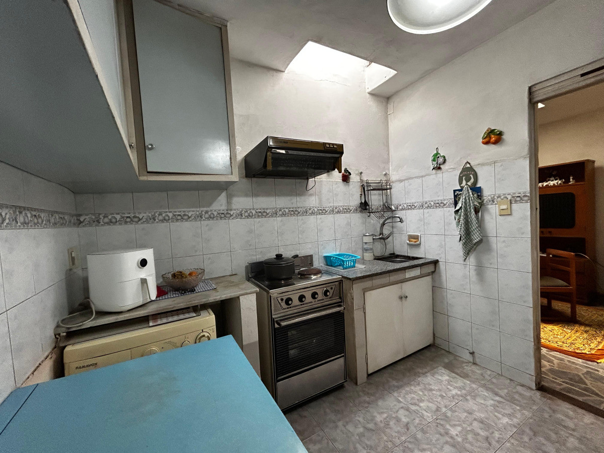 Casa ID.2740 - Venta Casa en ph 2 Dormitorios Buceo con Barbacoa y Garaje