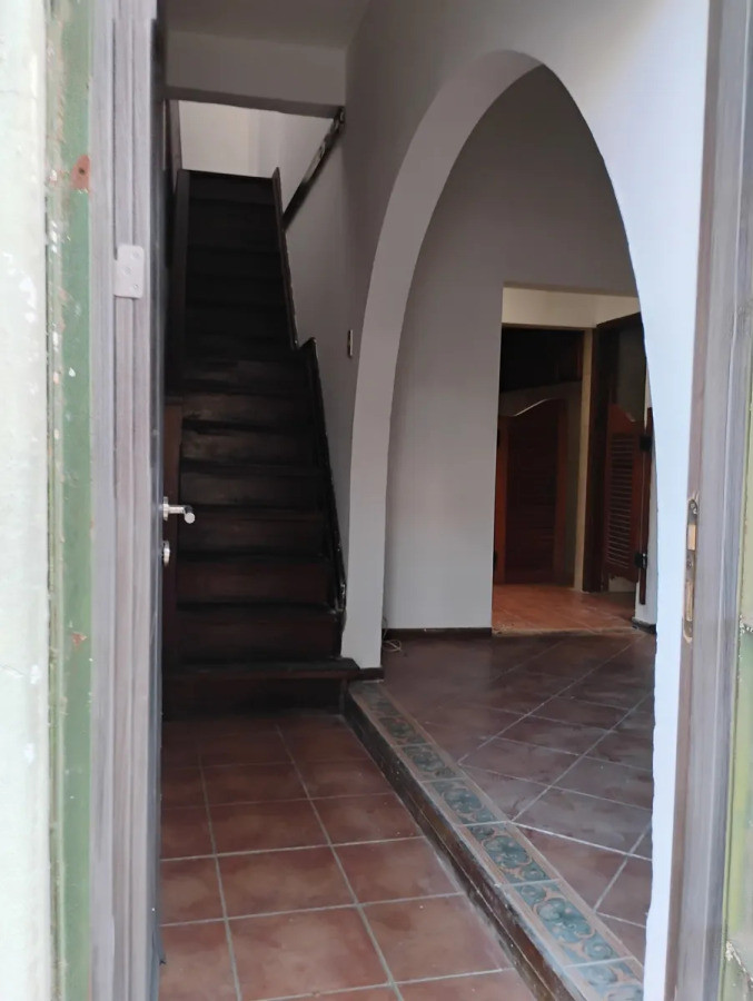 Casa ID.5342 - Alquiler Casa 3 Dormitorios Reducto con azotea y garaje