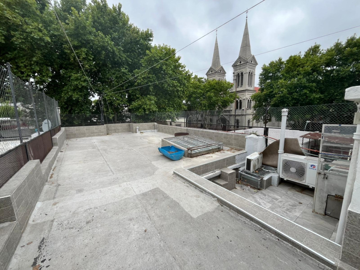 Casa ID.5784 - Venta Casa 4 Dormitorios Terraza y Parrillero Bella Vista