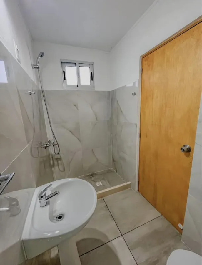 Casa ID.6564 - Alquiler Casa en PH 1 Dormitorio Buceo con patio