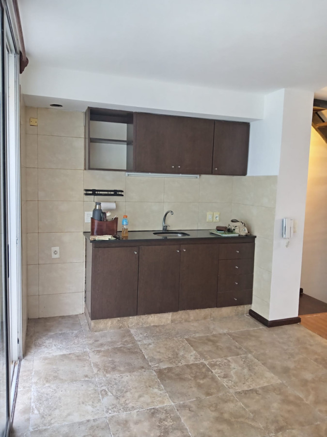 Casa ID.5795 - Alquiler Apartamento tipo Casa 3 Dormitorios y Patio Palermo