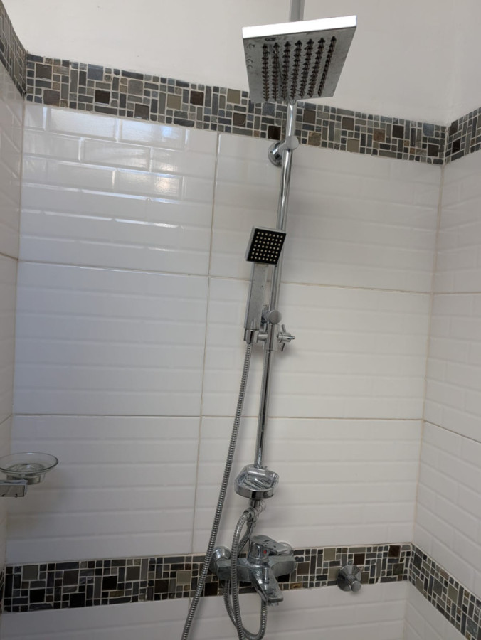 Casa ID.5946 - Alquiler o Venta Casa ideal Empresa La Blanqueada 160m2