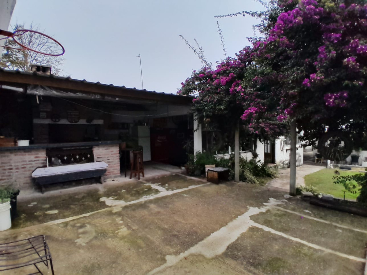 Casa ID.4717 - Venta Casa 3 Dormitorios Colón con patio y garaje