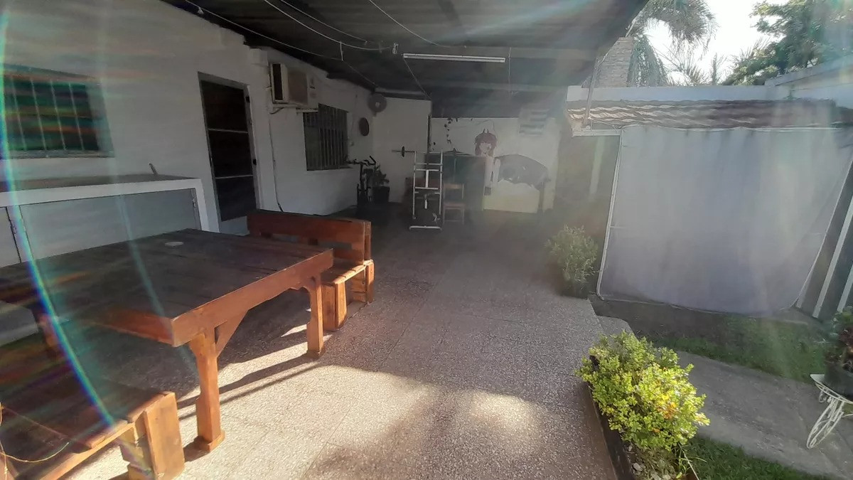 Casa ID.4484 - Venta 2 Casas en Excelente Terreno Malvin Norte Padrón Unico