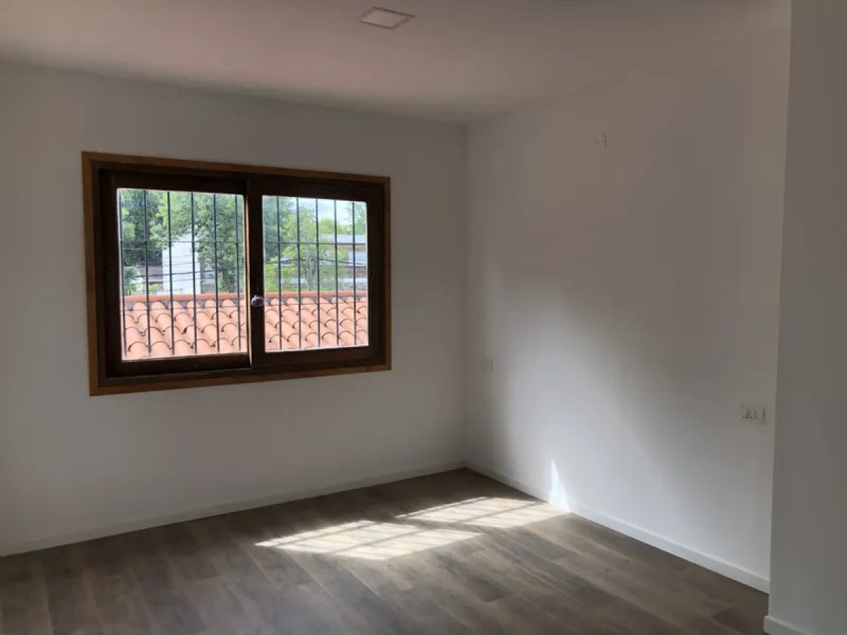 Casa ID.6059 - Alquiler Casa 1 Dormitorio Punta gorda con patio