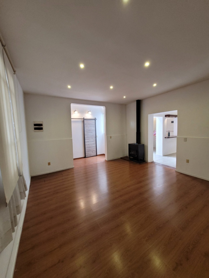 Casa ID.5461 - Alquiler Casa 3 Dormitorios Tres Cruces con azotea 