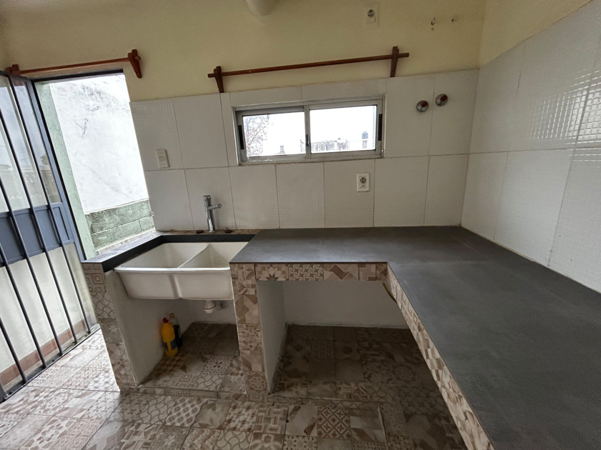Casa ID.4774 - Venta Casa 4 Dormitorios Unión con balcón 