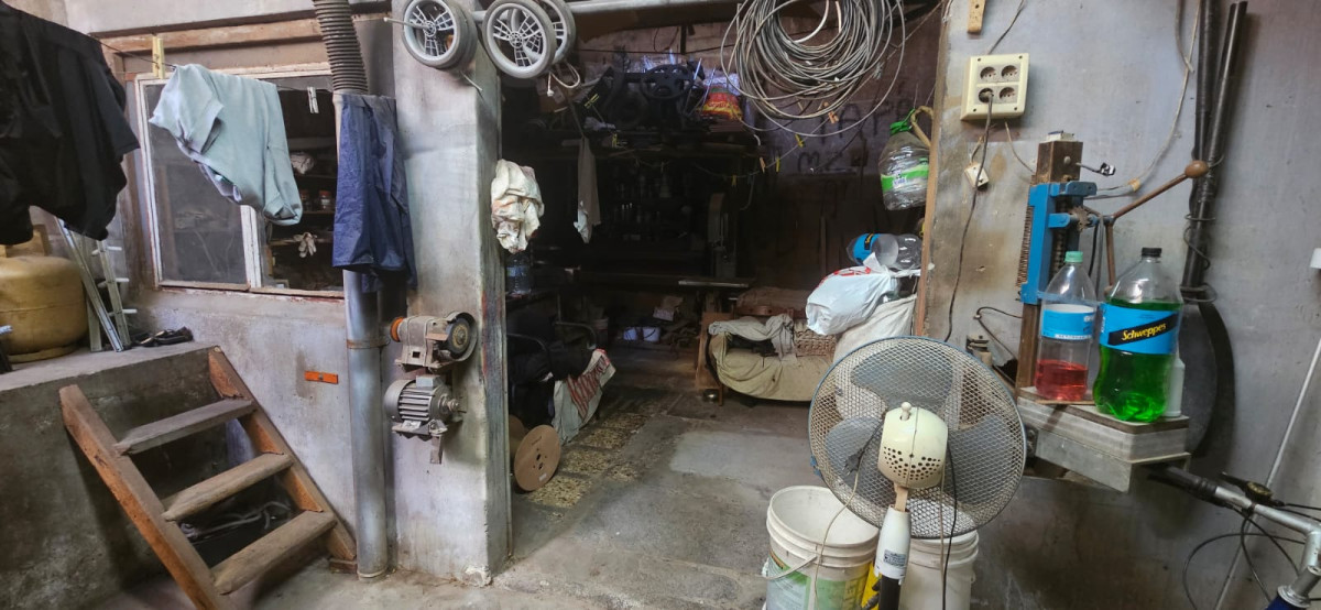 Casa ID.6049 - Venta Casa 2 Dormitorios Aires Puros con Garaje y Patio