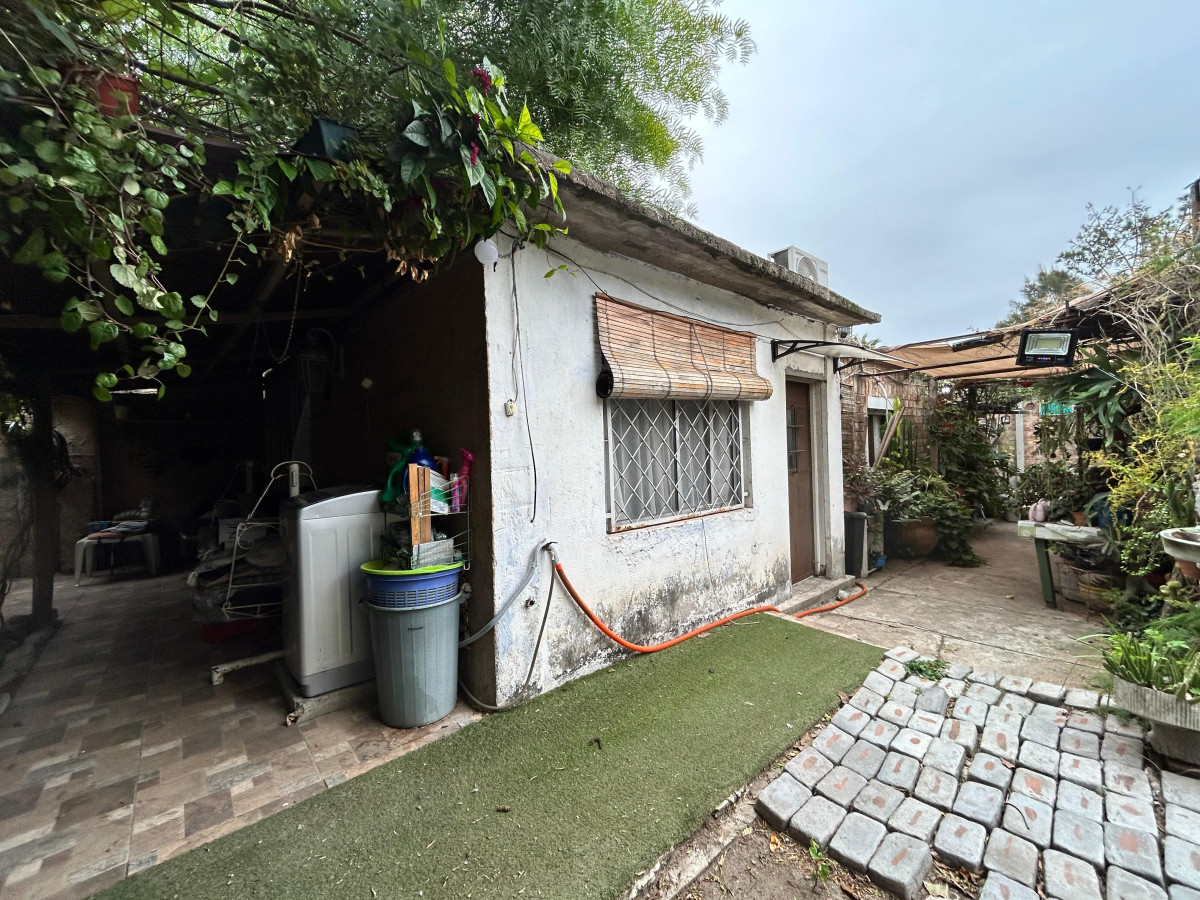 Casa ID.3703 - Inversion Venta 2 Casas Padrón Único Belvedere con Barbacoa