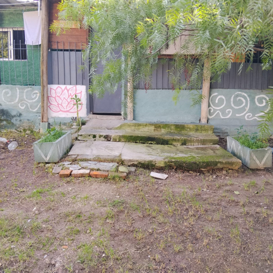 Casa ID.6479 - Venta Casa 2 Dormitorios La Teja con Patio Chico Oportunidad