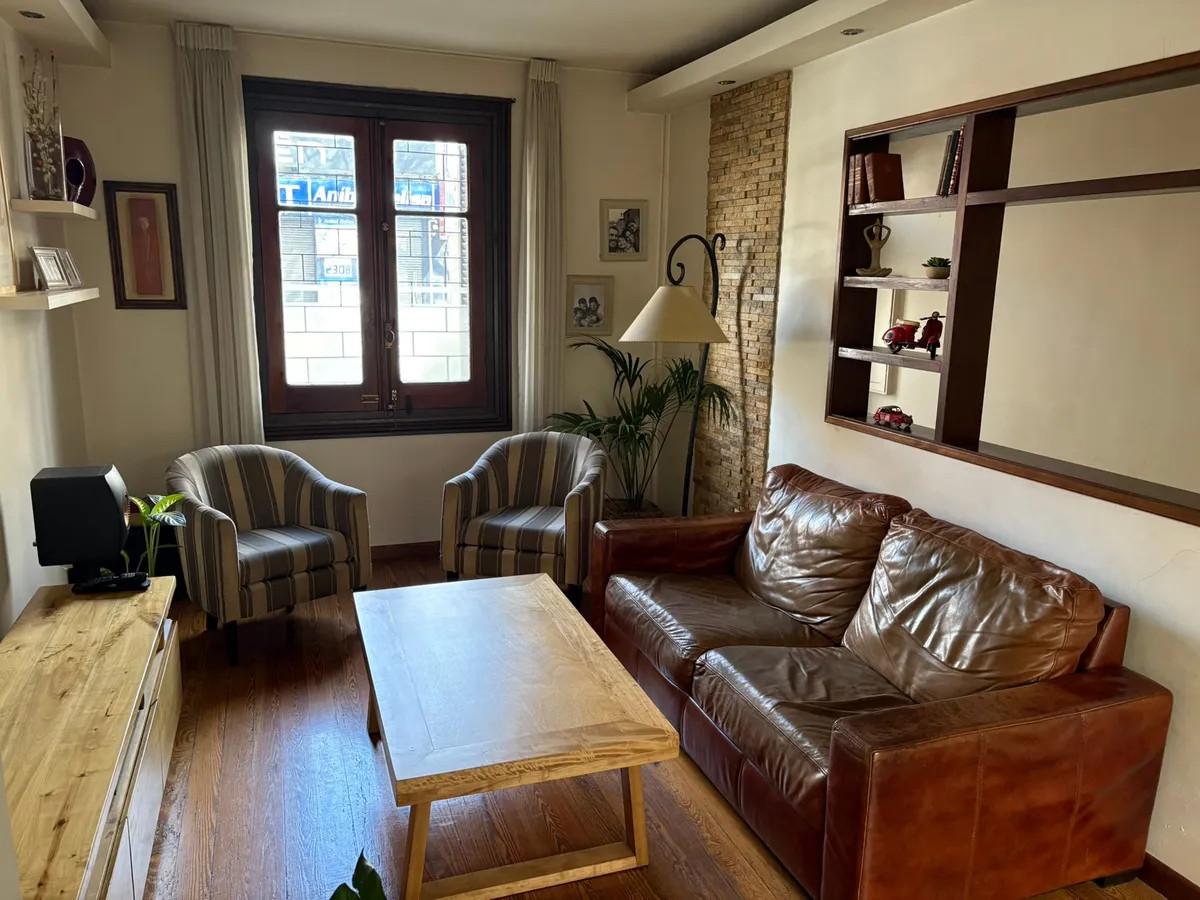 Casa ID.5307 - Venta Casa 2 Dormitorios Parque Rodo con patio y parrillero