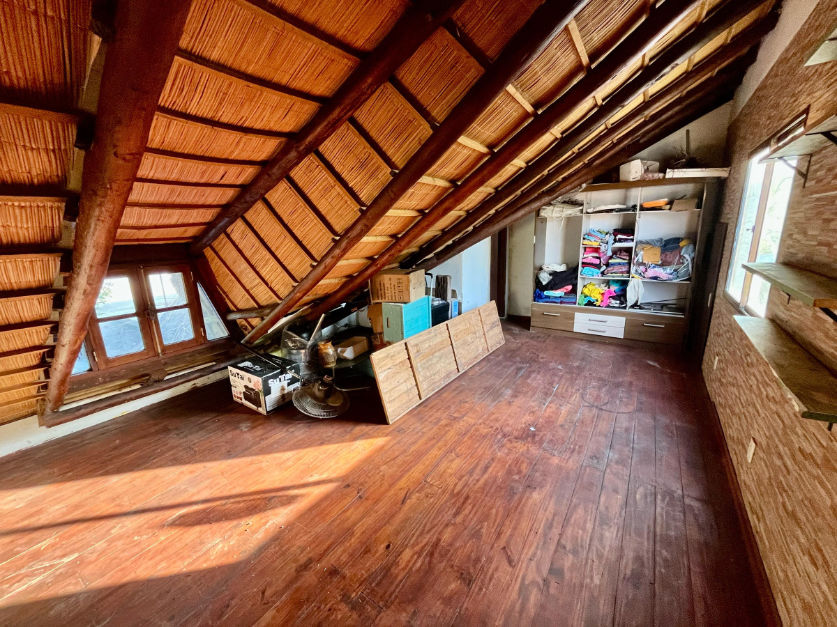 Casa ID.4498 - Venta Terreno + 2 Casas El Pinar con Piscina y Barbacoa