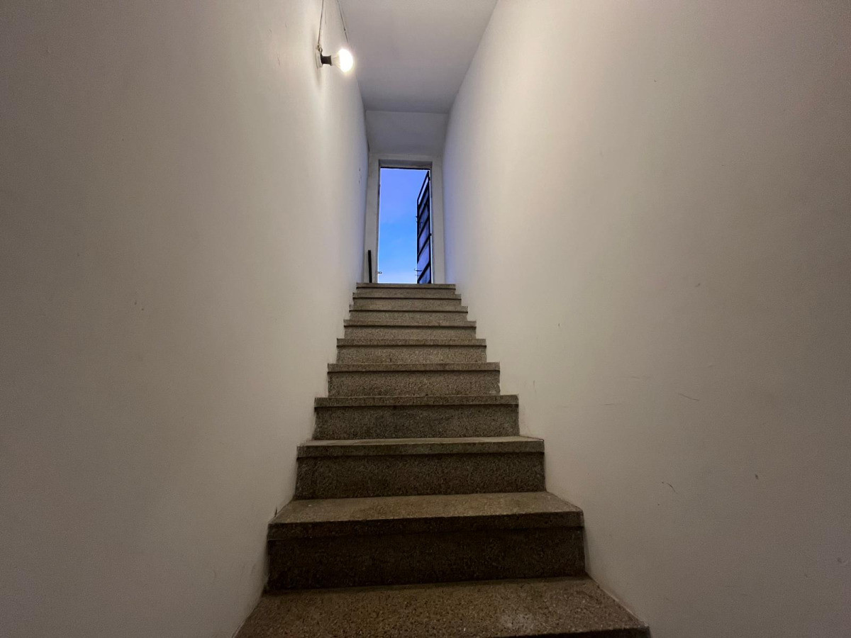 Casa ID.5345 - Venta Casa de Altos 2 Dormitorios Buceo con Balcon y Azotea