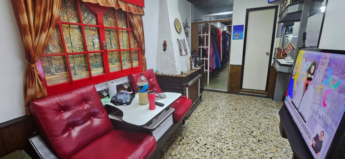 Casa ID.6049 - Venta Casa 2 Dormitorios Aires Puros con Garaje y Patio