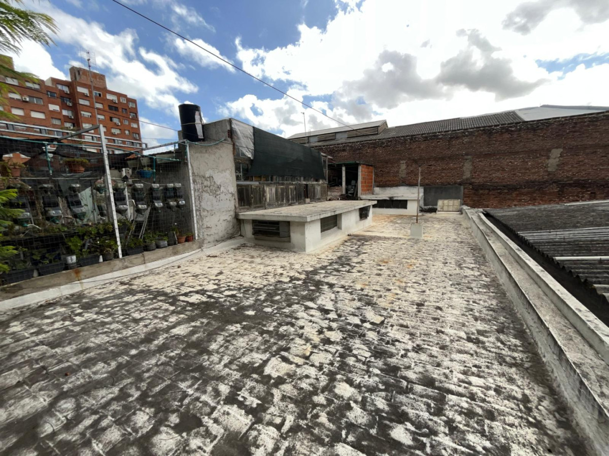 Casa ID.6044 - Venta Casa a Reciclar 3 Dormitorios Aguada con azotea