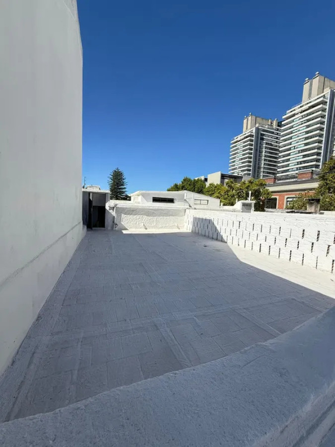 Casa ID.6205 - Alquiler Casa y Local Buceo 3 Dormitorios con Garaje