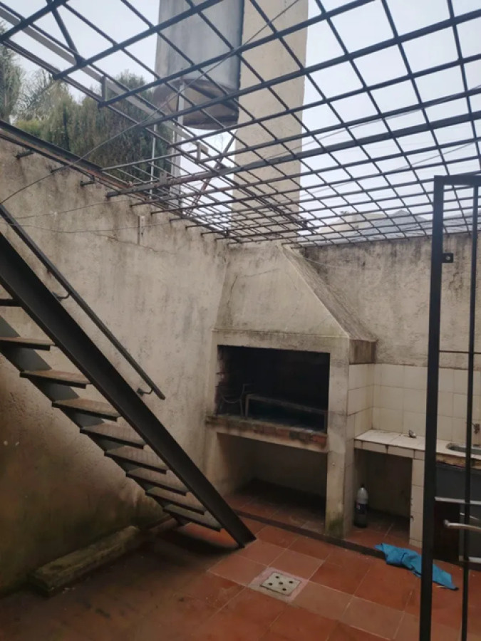 Casa ID.5027 - Venta y Alquiler Casa 3 o 4 Dormitorios Carrasco con Garaje y Patio