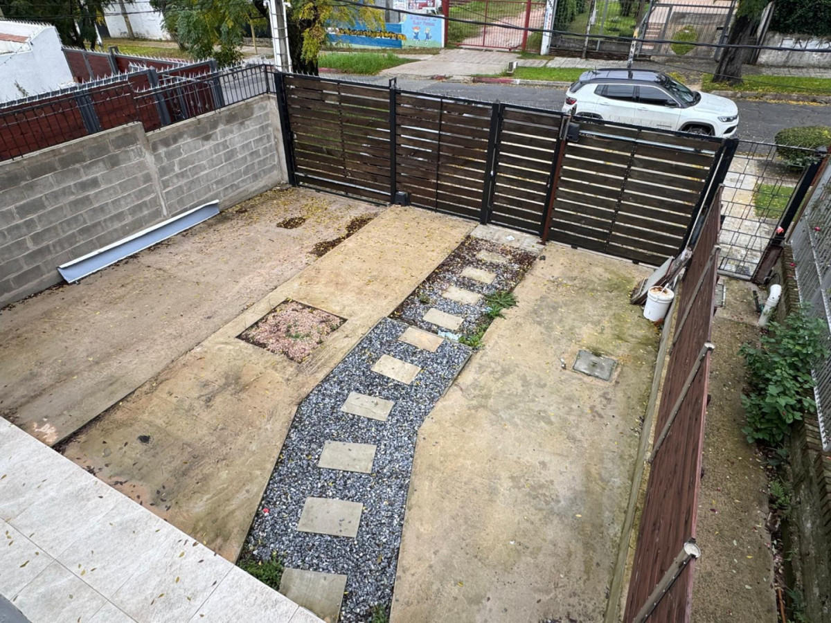 Casa ID.5797 - Alquiler Casa 2 Dormitorios Prado con patio y cochera