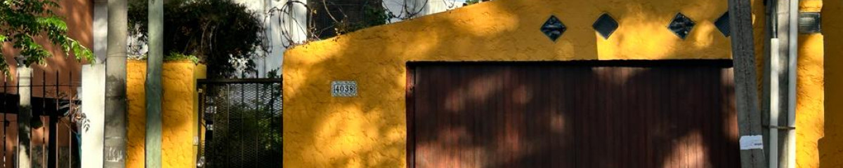 Venta Casa en ph 2 Dormitorios Buceo con Barbacoa y Garaje