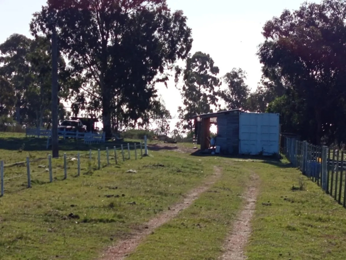 Chacra ID.4812 - Venta Chacra con Terreno Frente al Rio Santiago Vazquez