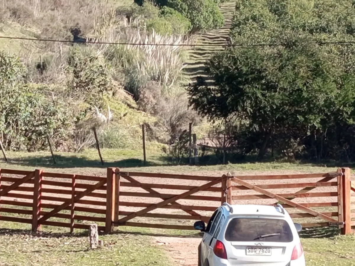Chacra ID.4812 - Venta Chacra con Terreno Frente al Rio Santiago Vazquez