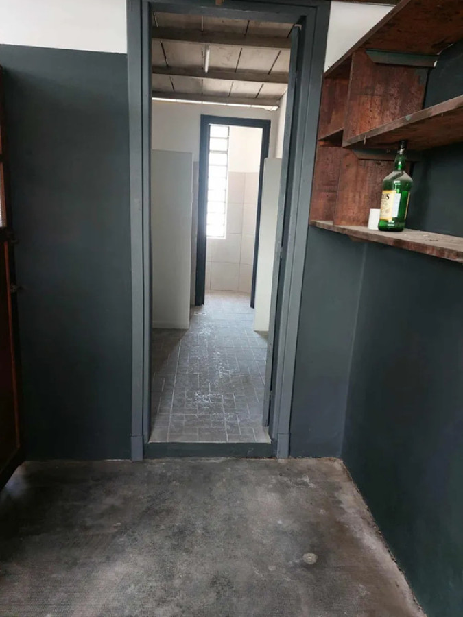 Local Comercial ID.5608 - Alquiler Local o Deposito 170m2 Brazo Oriental