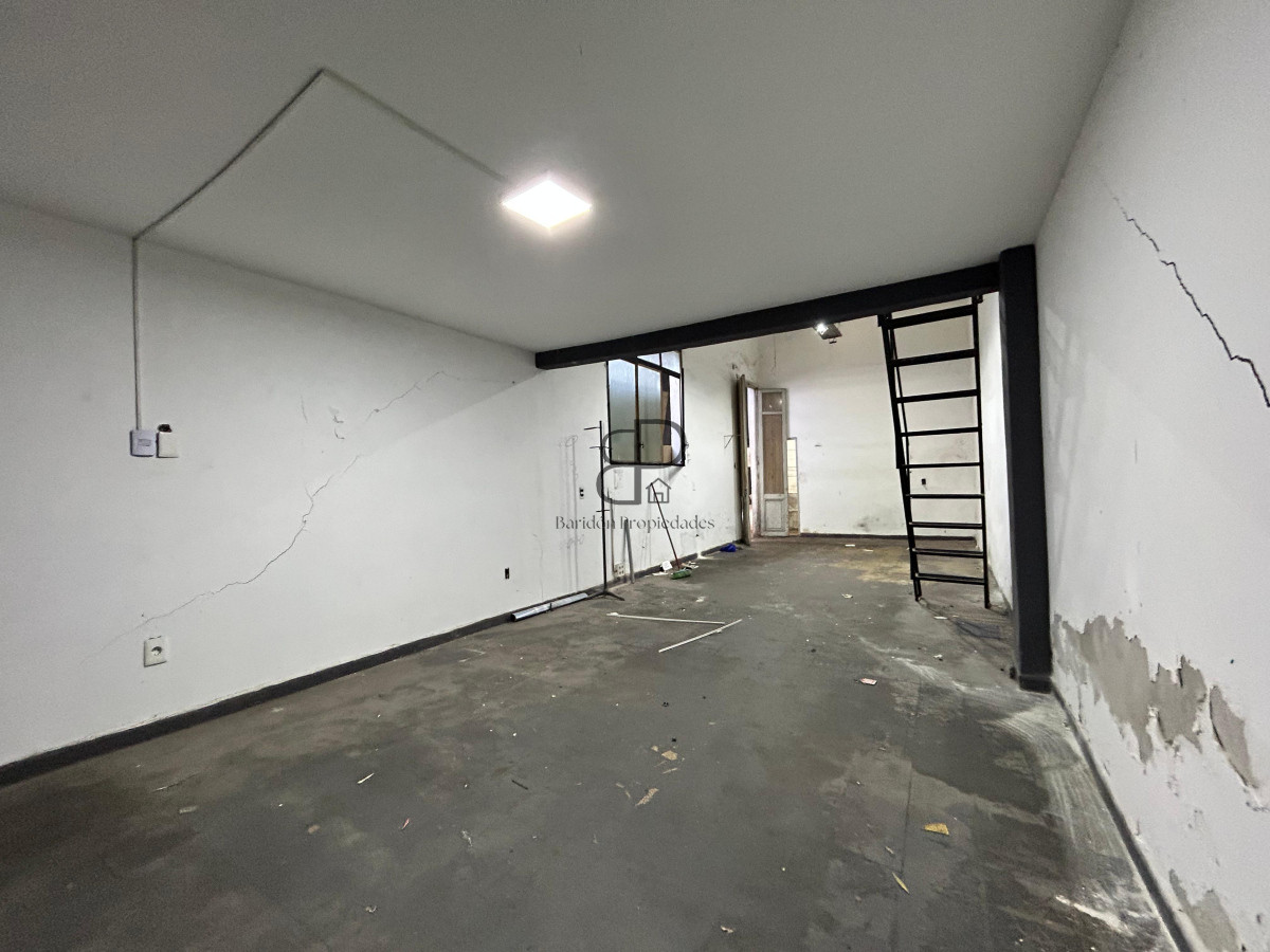 Local Comercial ID.4508 - Venta con Renta Depósito o Local La Comercial