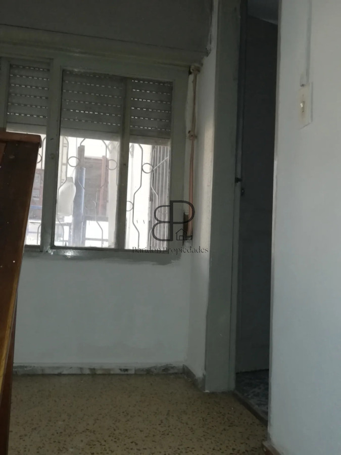 Local Comercial ID.7006 - Venta Local con Vivienda y Deposito Goes Inversion 158m2