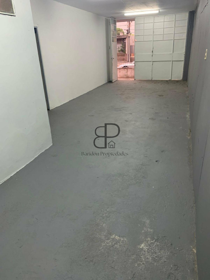 Local Comercial ID.6082 - Venta con Renta 10% Local tipo Garaje 36m2 La Teja