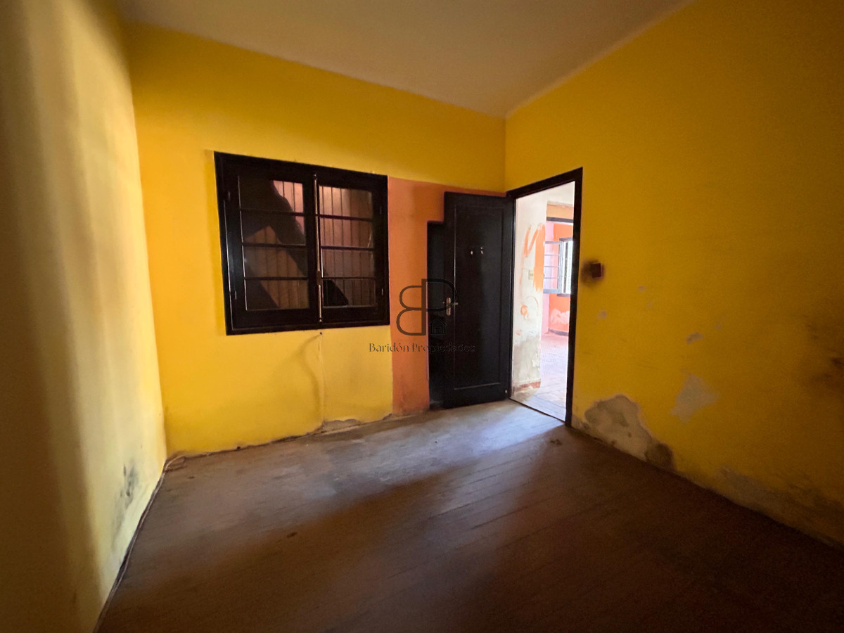 Local Comercial ID.4347 - Venta con renta Gran Local Comercial con Vivienda La Teja