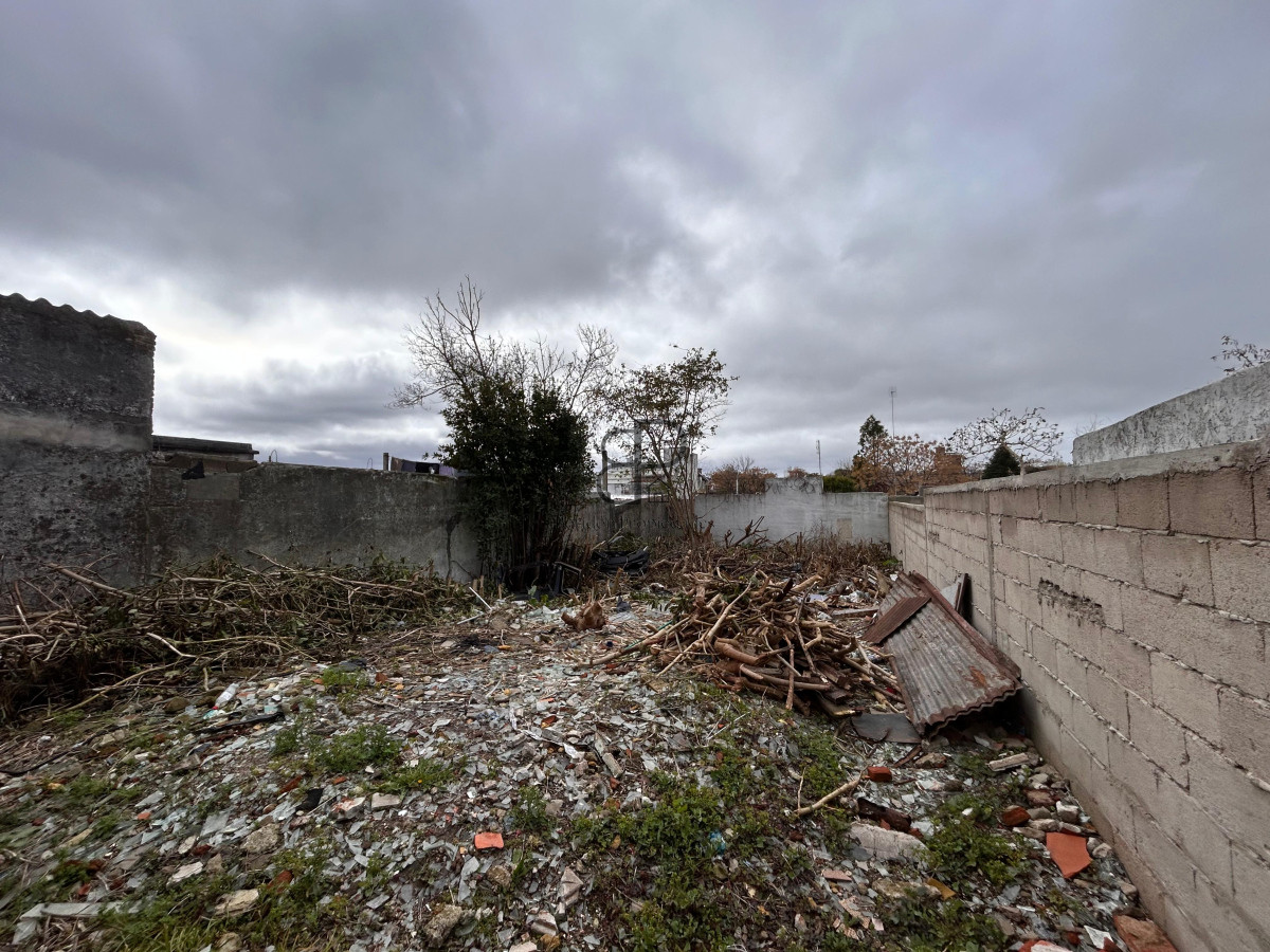 Local Comercial ID.5068 - Venta Local o Depósito con Terreno Villa Española 332m2