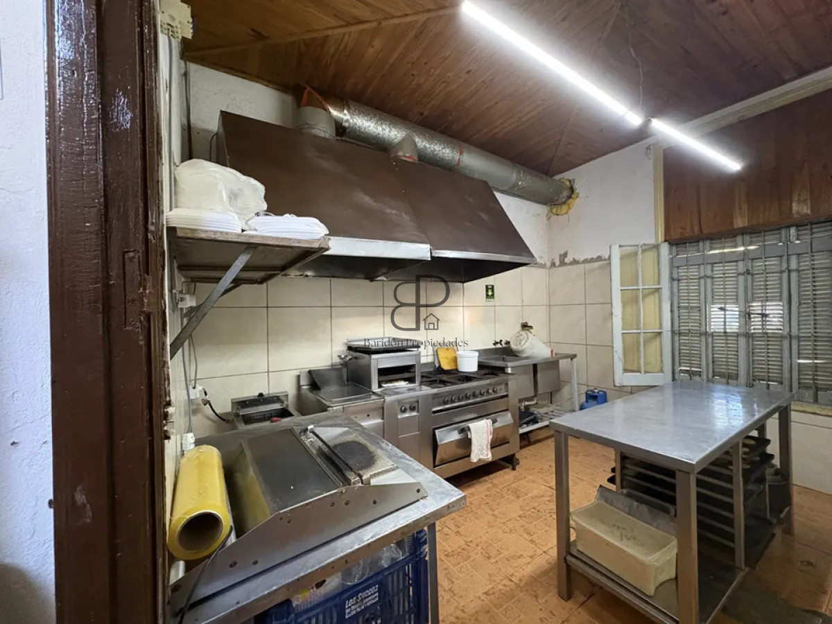 Local Comercial ID.6329 - Venta Local con Renta 11% anual Aires Puros Inversion