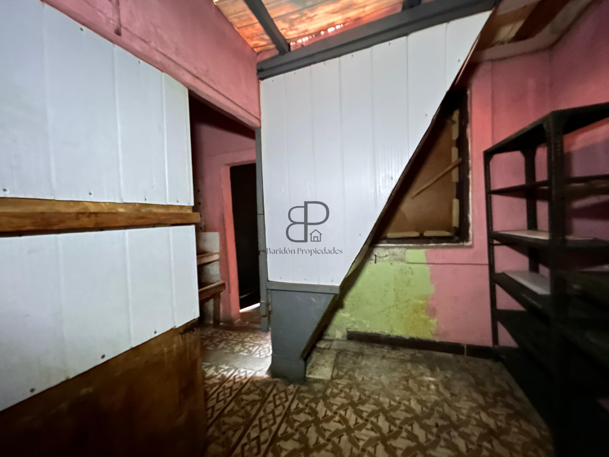 Local Comercial ID.4347 - Venta con renta Gran Local Comercial con Vivienda La Teja