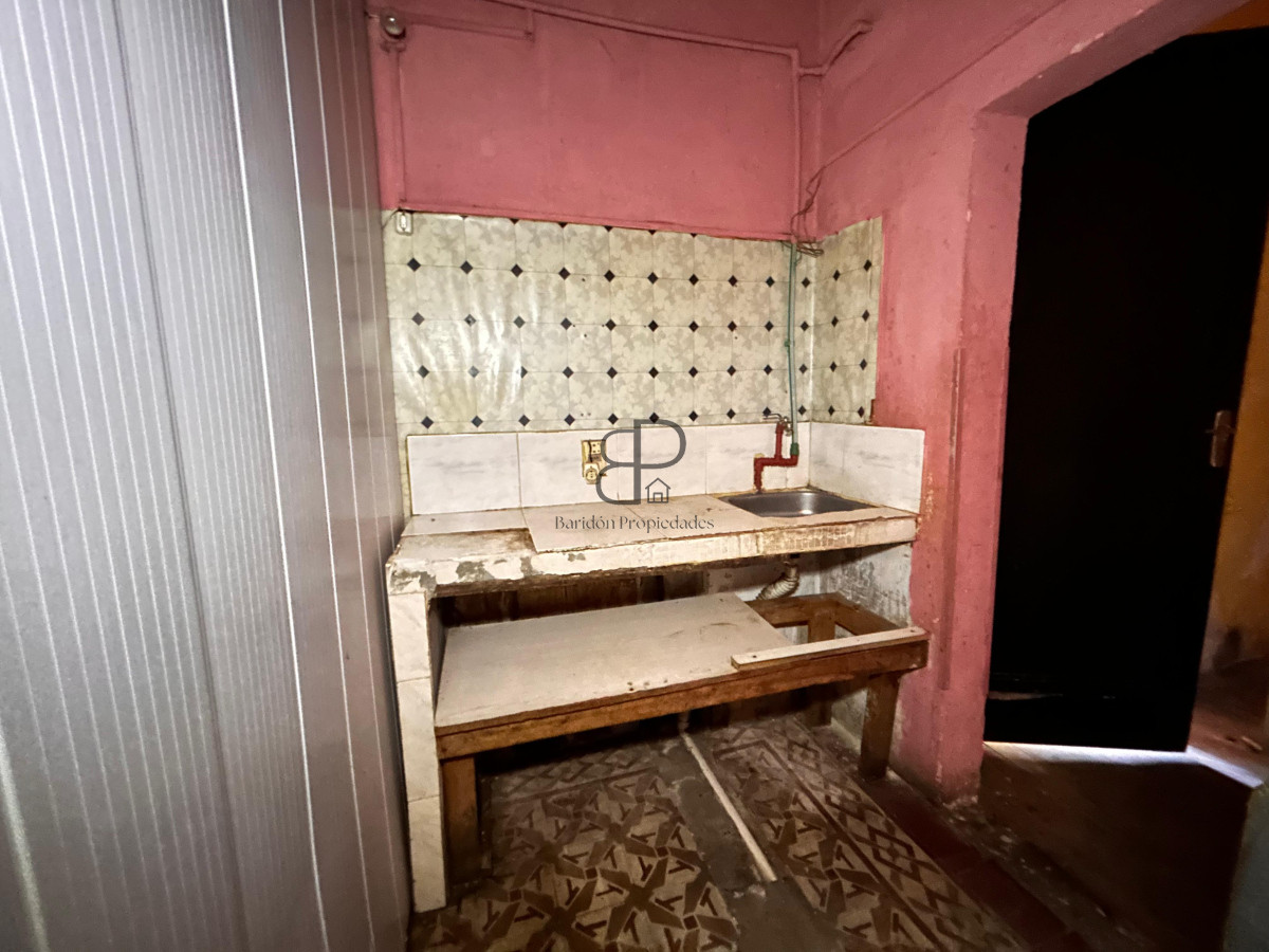Local Comercial ID.4347 - Venta con renta Gran Local Comercial con Vivienda La Teja
