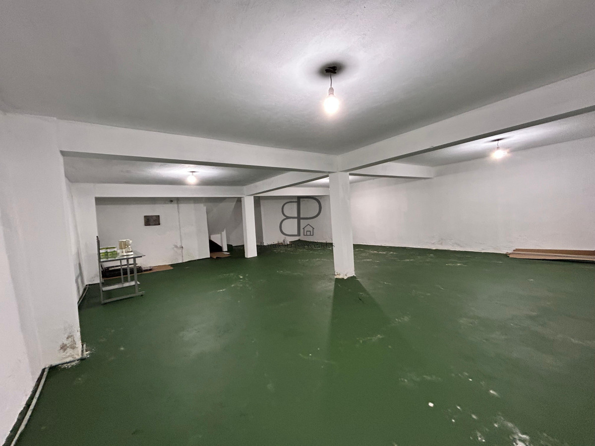 Local Comercial ID.4526 - Venta Local Comercial 230m2 Cerro 