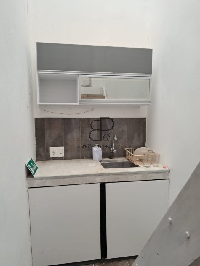 Local Comercial ID.6493 - Venta con Renta Local Padron Unico Pocitos 86m2 Inversion