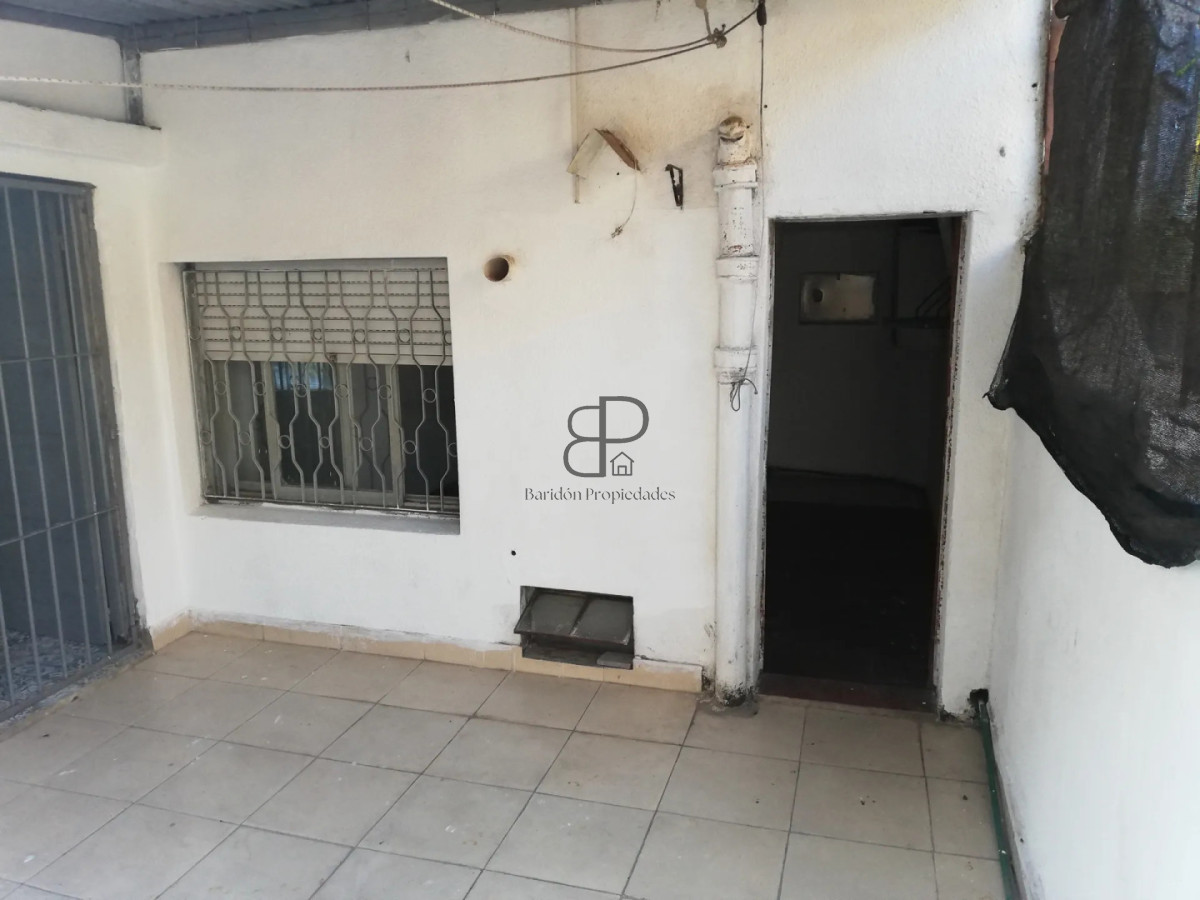 Local Comercial ID.7006 - Venta Local con Vivienda y Deposito Goes Inversion 158m2