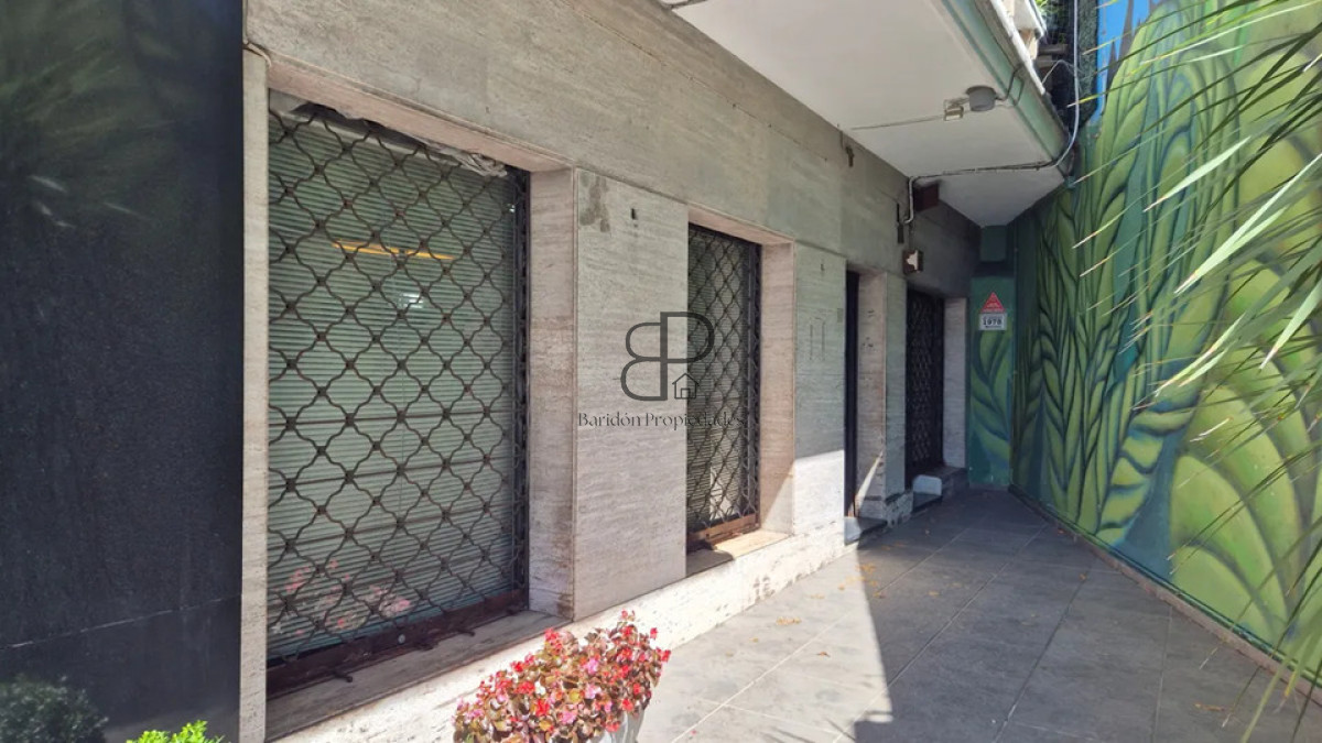 Local Comercial ID.5839 - Venta Dos Locales en Uno 140m2 Cordon