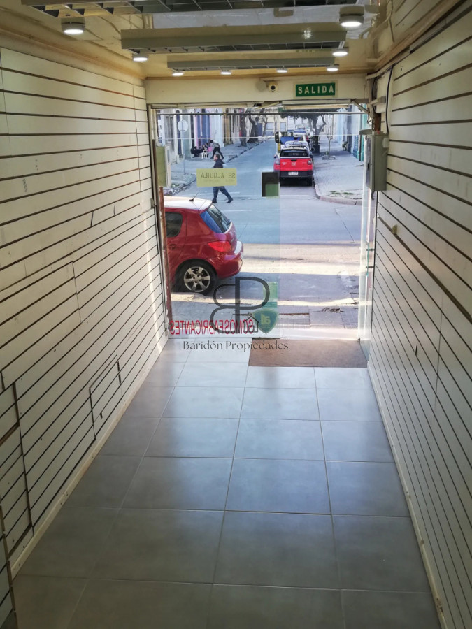 Local Comercial ID.7006 - Venta Local con Vivienda y Deposito Goes Inversion 158m2