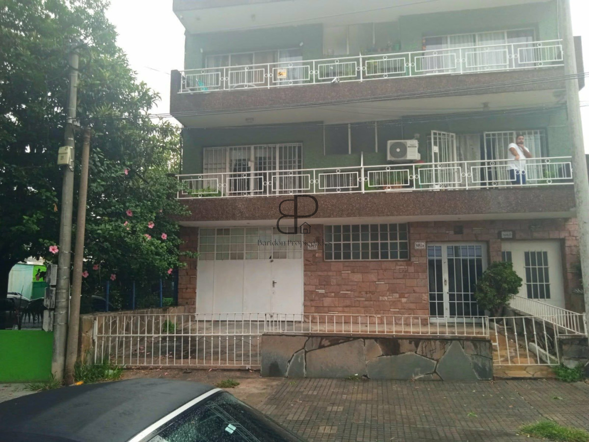 Local Comercial ID.6082 - Venta con Renta 10% Local tipo Garaje 36m2 La Teja