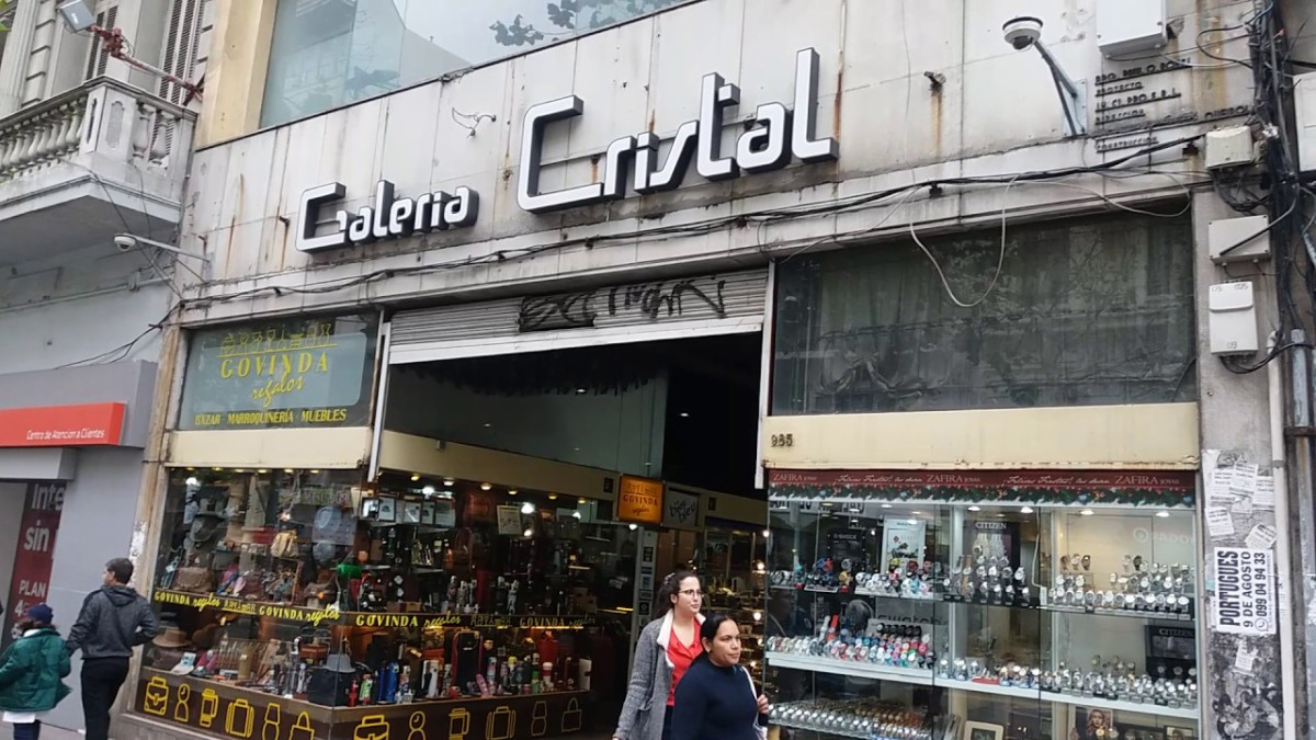 Local Comercial ID.4552 - Alquiler Local Comercial 9m2 Centro Galería Cristal