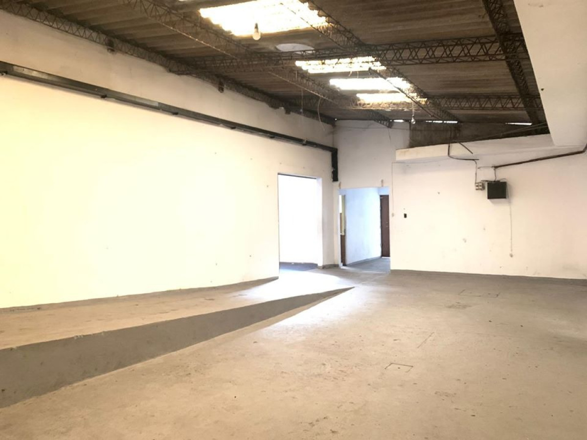 Local Comercial ID.4210 - Alquiler Local Comercial Unión Cocheras