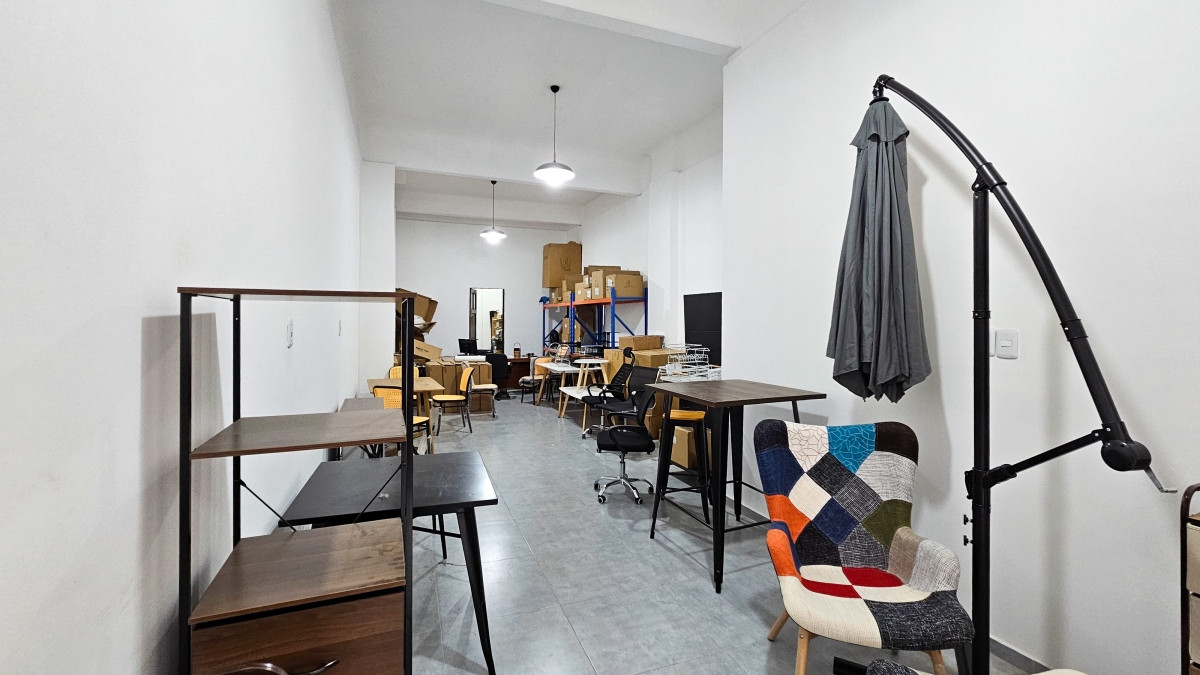 Local Comercial ID.3175 - Venta Local Impecable 204m2 Centro