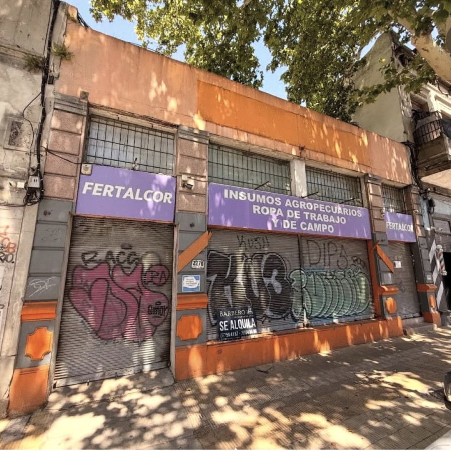 Local Comercial ID.6922 - Venta y Alquiler Local Comercial 774m2 Villa Muñoz sobre Avenida