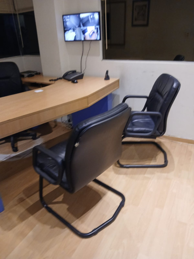 Local Comercial ID.5602 - Alquiler Local Comercial 1800m2 La Comercial con cocheras